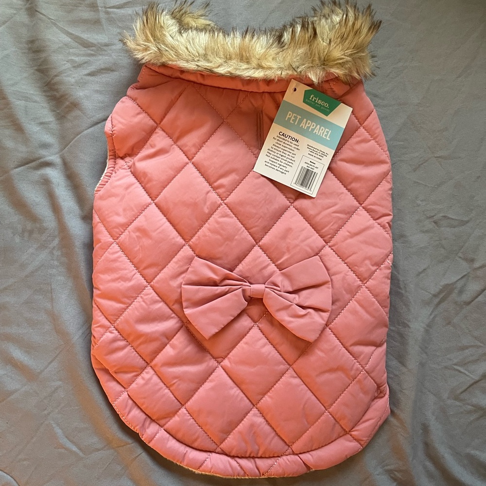Pink dog coat , size medium, never been worn with tags